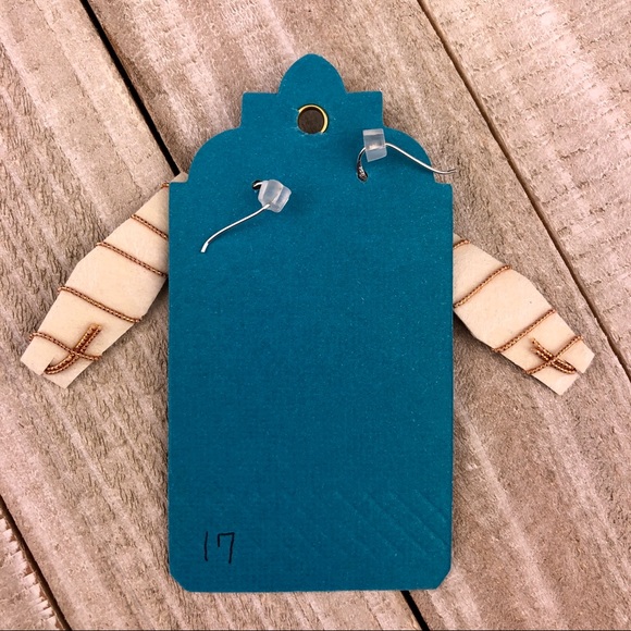 NWT Designer Earrings, Silver/Metallic Pink - Picture 4 of 5